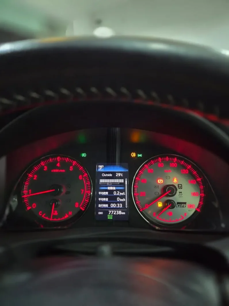 
								Toyota Harrier Elegance GR Sport 2018 full									