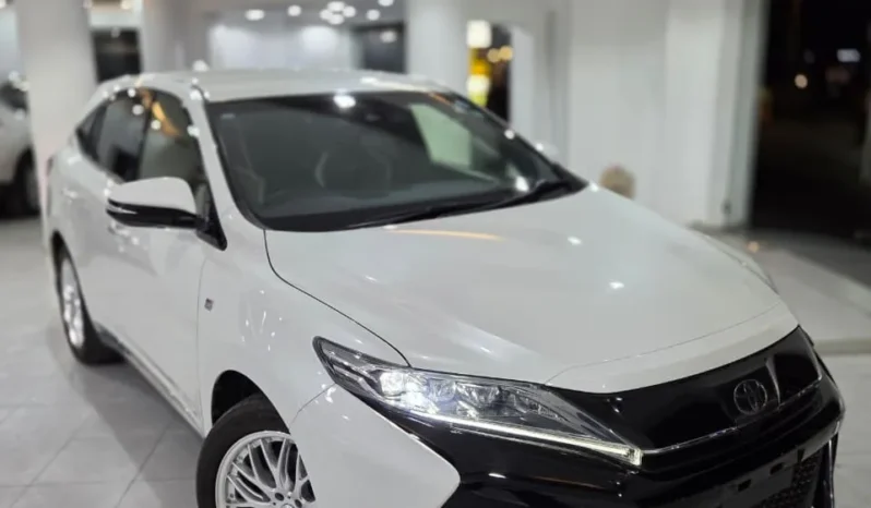 
								Toyota Harrier Elegance GR Sport 2018 full									