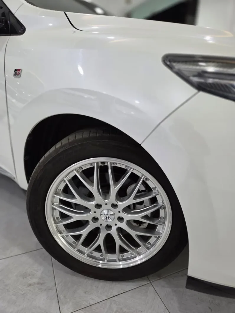 
								Toyota Harrier Elegance GR Sport 2018 full									