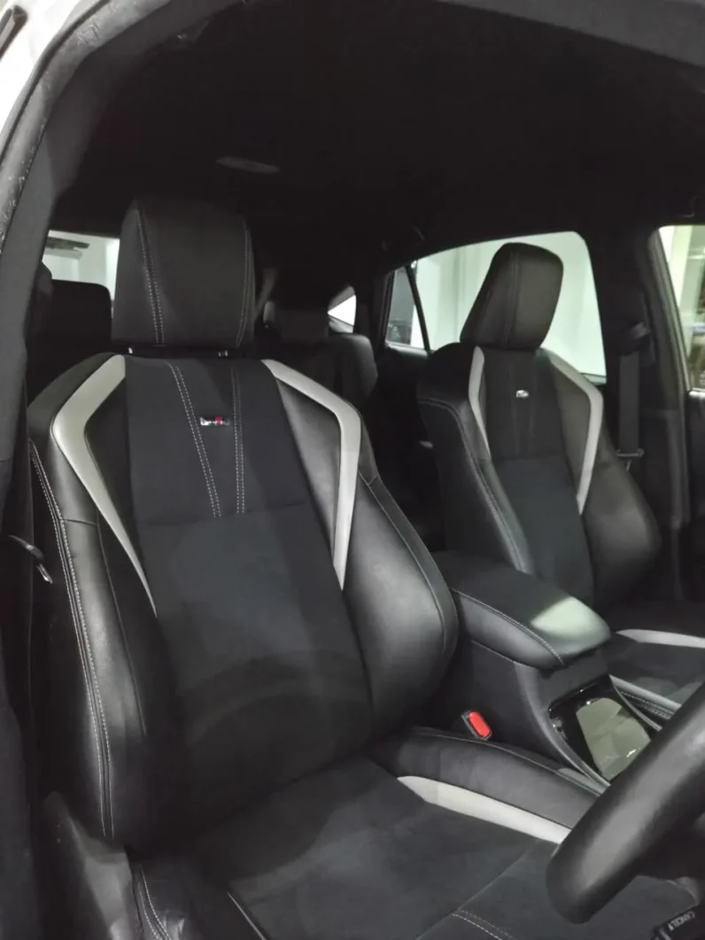 
								Toyota Harrier Elegance GR Sport 2018 full									