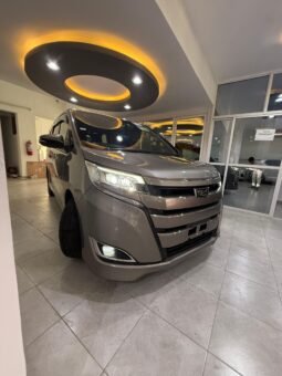 Toyota Noah 2018