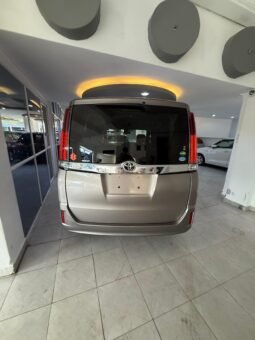Toyota Noah 2018