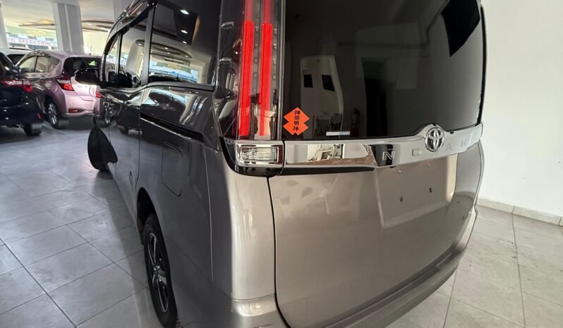 
								Toyota Noah 2018 full									