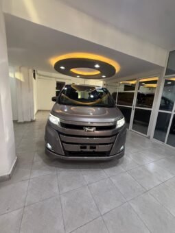Toyota Noah 2018