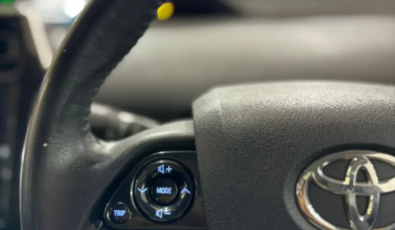 
								Toyota Prius PHV (Plug-In Hybrid) 2018 full									