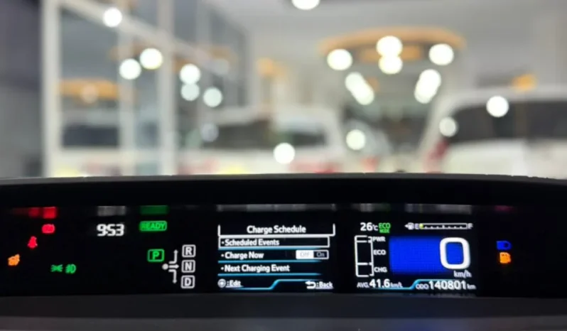 
								Toyota Prius PHV (Plug-In Hybrid) 2018 full									