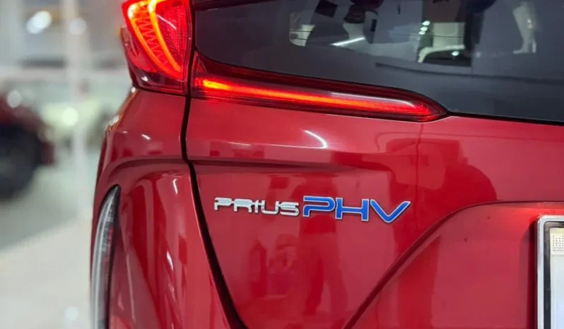 
								Toyota Prius PHV (Plug-In Hybrid) 2018 full									