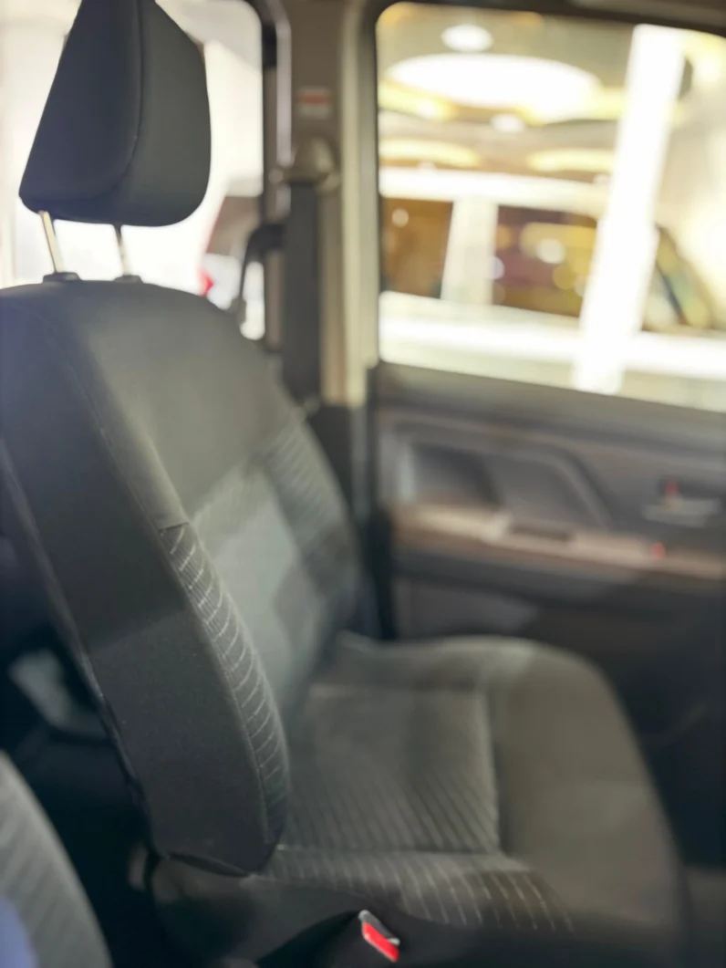 
								Toyota Roomy 2018 full									