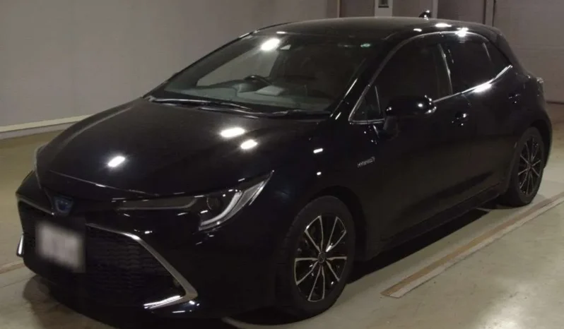 
								Toyota Corolla Sports Hybrid 2019 full									