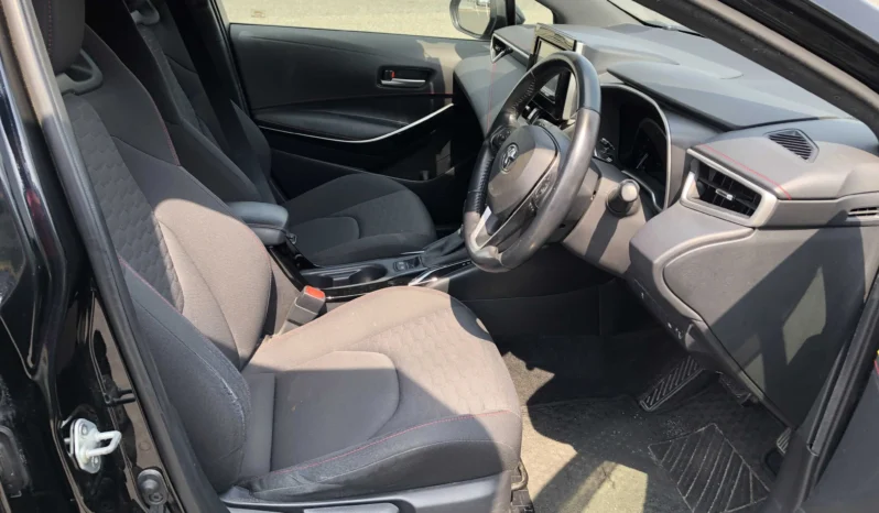 
								Toyota Corolla Sports Hybrid 2019 full									