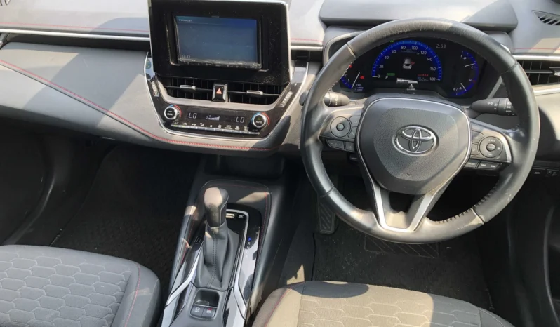 
								Toyota Corolla Sports Hybrid 2019 full									