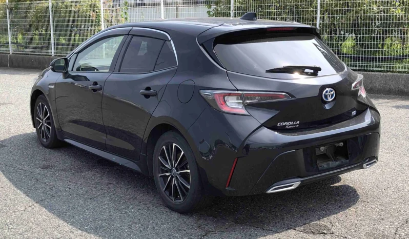 
								Toyota Corolla Sports Hybrid 2019 full									