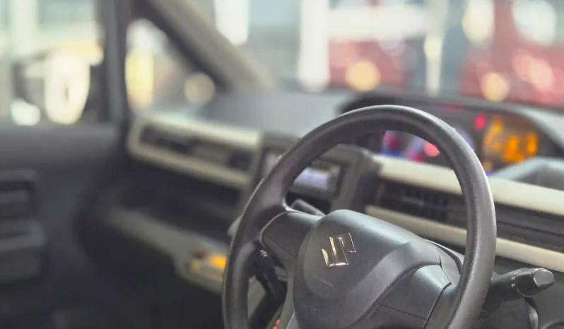 
								Suzuki Wagon R Hybrid 2019 full									