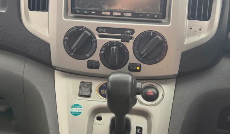 
								Nissan NV200 2018 full									