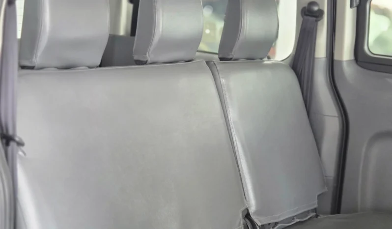 
								Nissan NV200 2018 full									