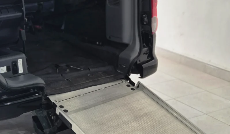 
								Nissan NV200 2018 full									