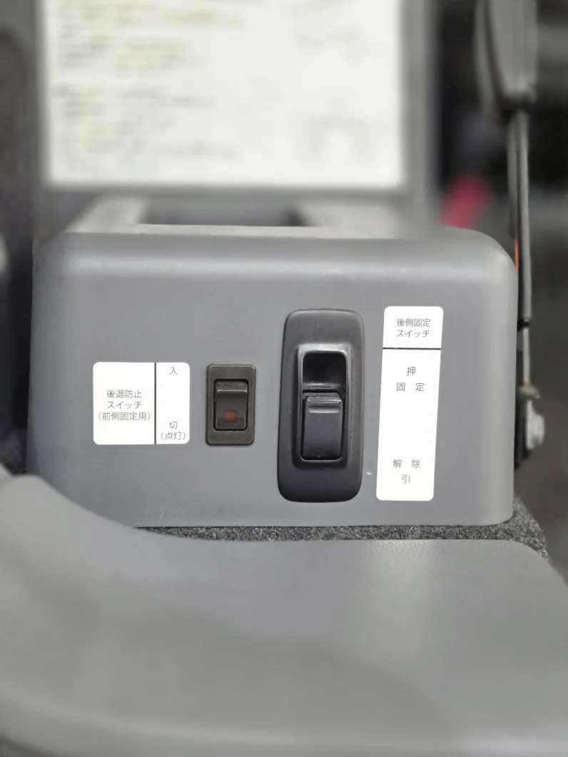 
								Nissan NV200 2018 full									