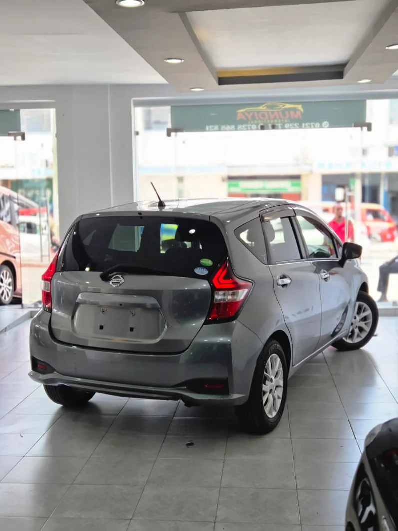 
								Nissan Note 2018 full									