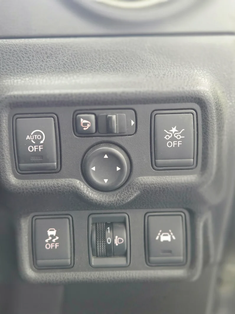 
								Nissan Note 2018 full									