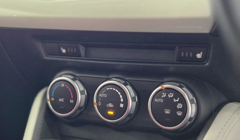 
								Mazda Demio 2018 XD Touring Nobel Crimson Package full									