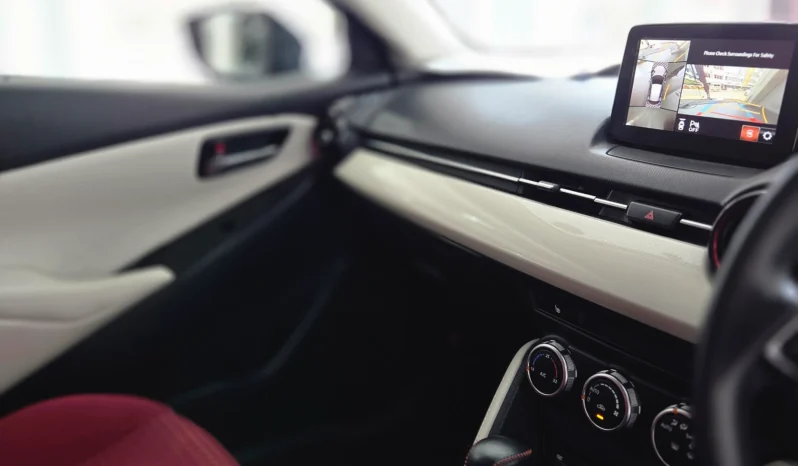 
								Mazda Demio 2018 XD Touring Nobel Crimson Package full									