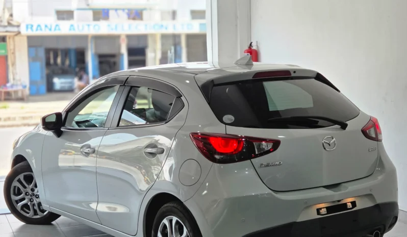 
								Mazda Demio 2018 XD Touring Nobel Crimson Package full									