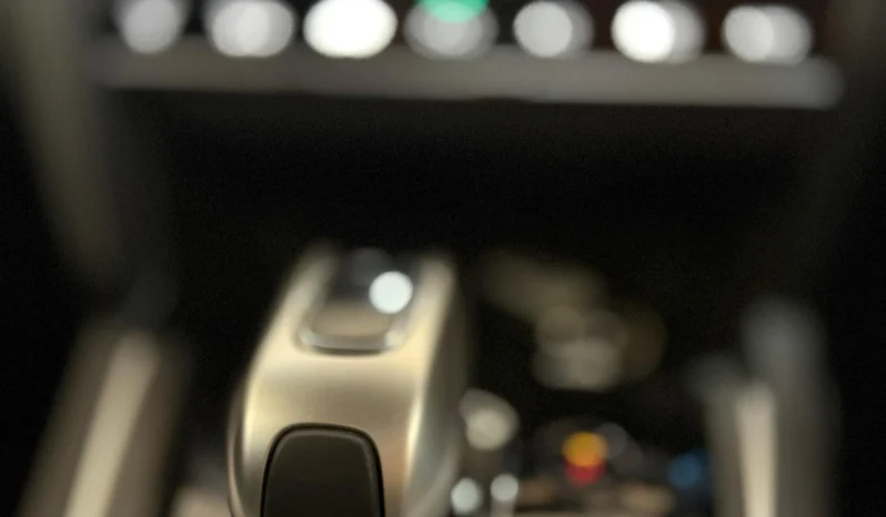 
								Honda Fit Shuttle Hybrid 2018 full									