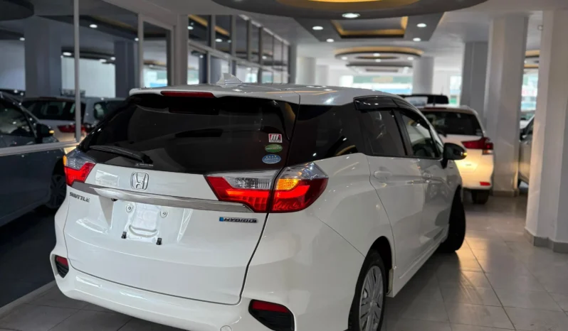 
								Honda Fit Shuttle Hybrid 2018 full									