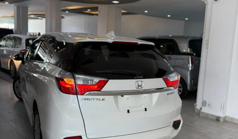 
								Honda Fit Shuttle Hybrid 2018 full									