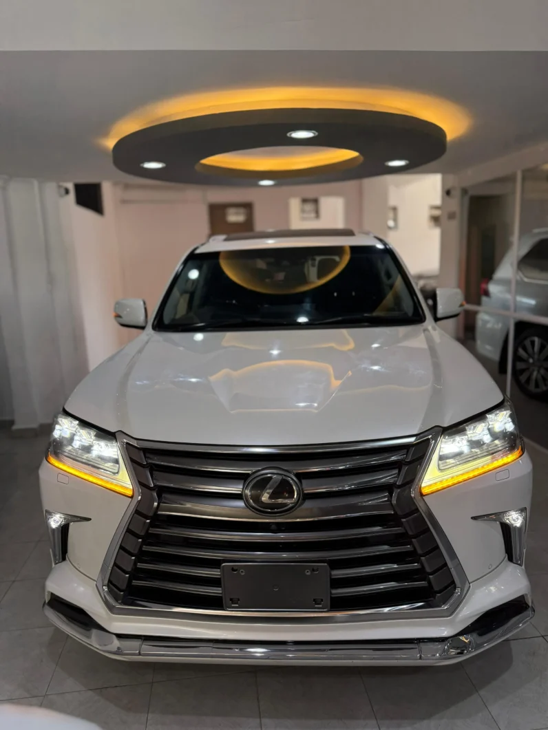 
								Lexus LX-570 2016 full									