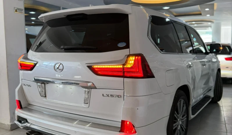 
								Lexus LX-570 2016 full									