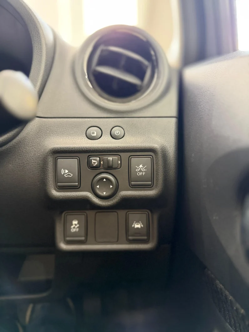 
								Nissan Note E-Power Medalist 2018 full									