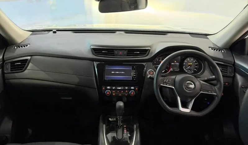 
								Nissan X-Trail Hybrid 2018 4WD full									