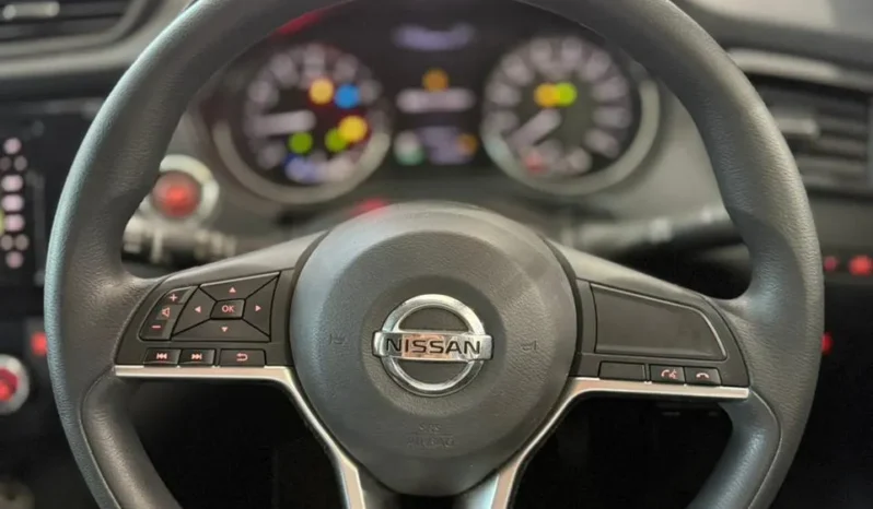 
								Nissan X-Trail Hybrid 2018 4WD full									