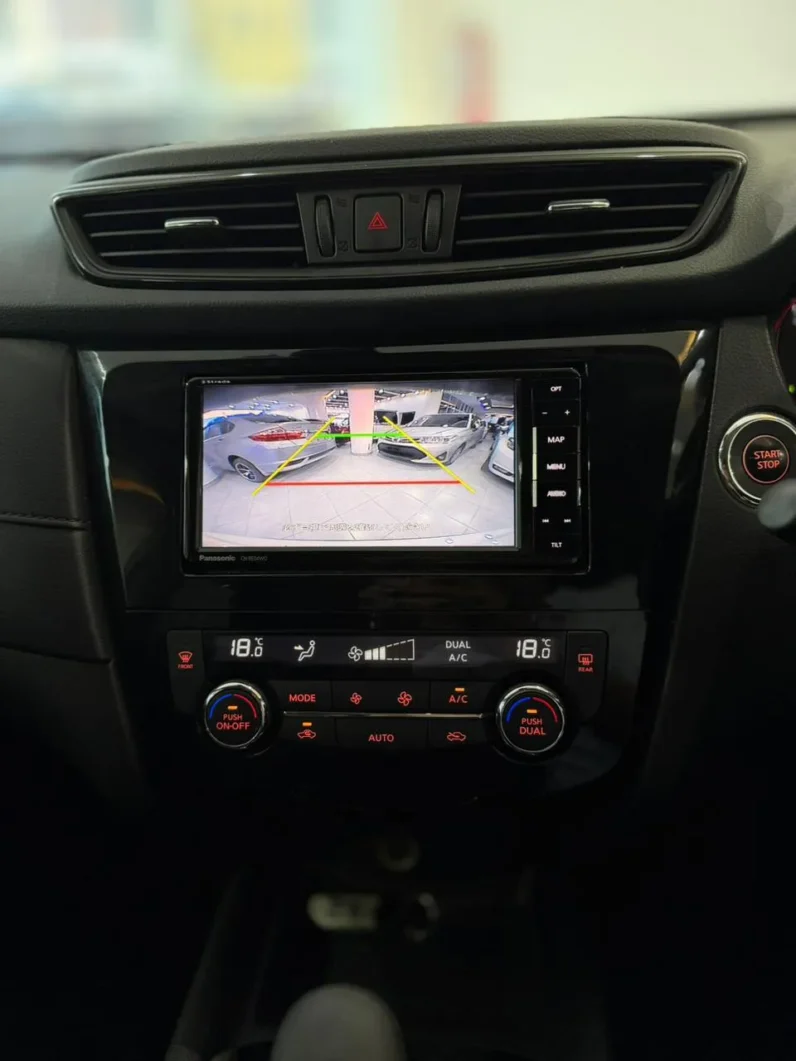 
								Nissan X-Trail Hybrid 2018 4WD full									