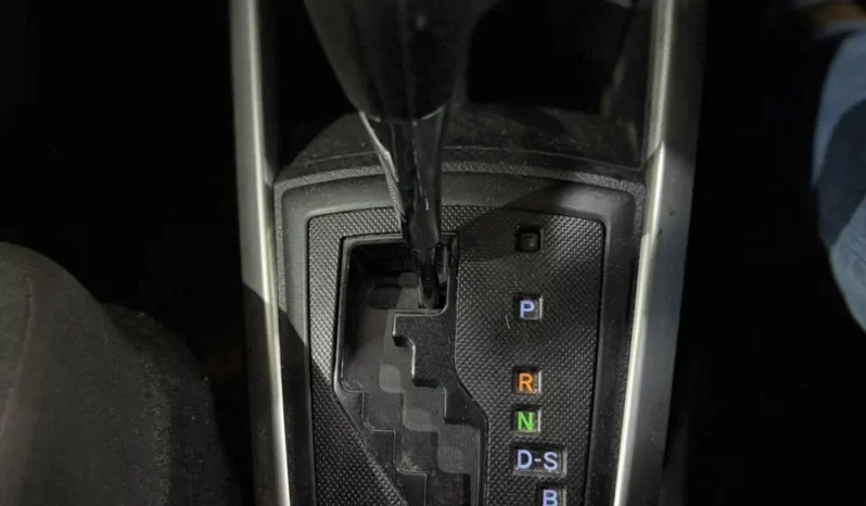 
								Toyota Corolla Fielder 2018 Non-Hybrid 2WD full									