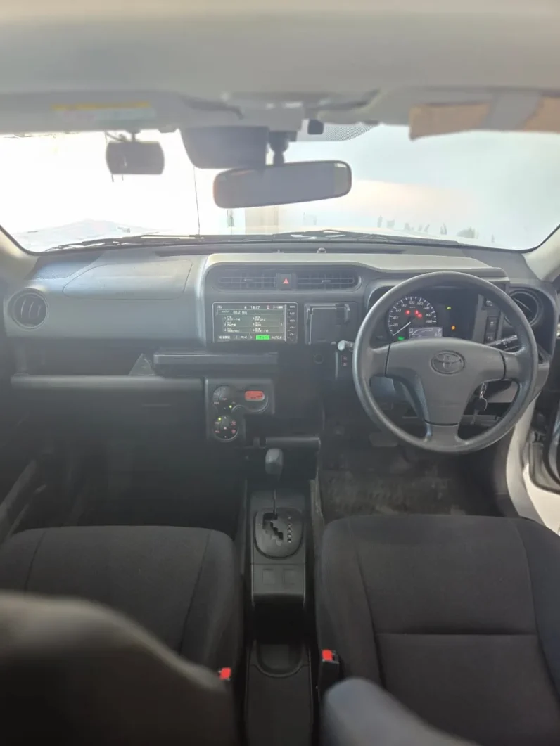 
								Toyota Probox Hybrid 2020 GL full									