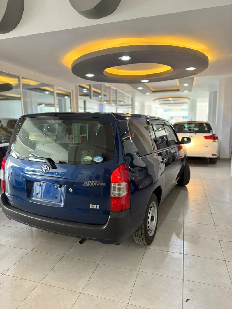 
								Toyota Succeed Hybrid 2019 full									