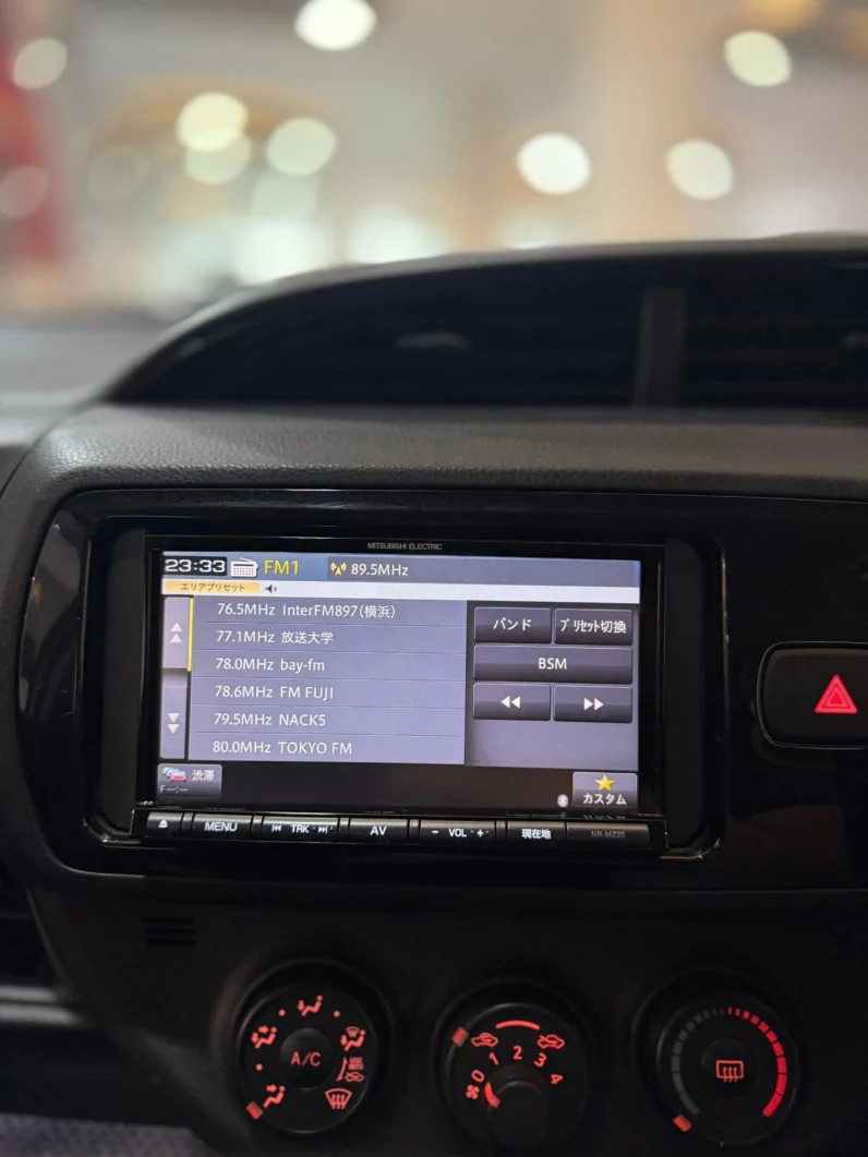 
								Toyota Vitz 2018 1300cc full									