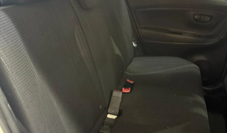 
								Toyota Vitz 2018 1300cc full									