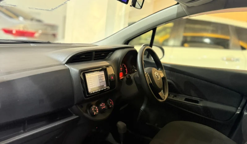 
								Toyota Vitz 2018 1300cc full									