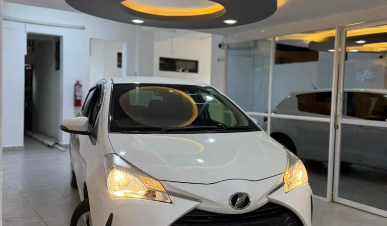 
								Toyota Vitz 2018 1300cc full									