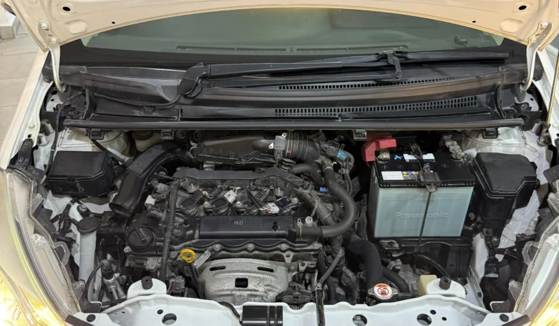 
								Toyota Vitz 2018 1300cc full									