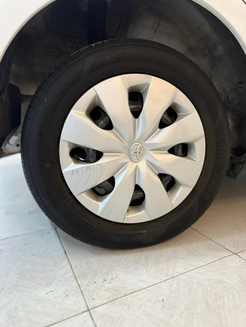 
								Toyota Vitz 2018 1300cc full									