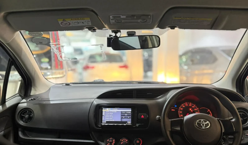 
								Toyota Vitz 2018 1300cc full									