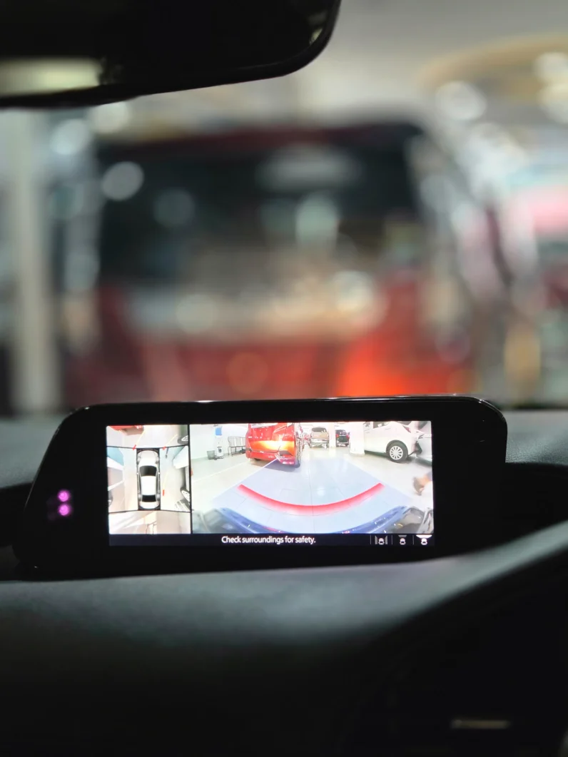 
								Mazda Mazda3 2019 Petrol full									