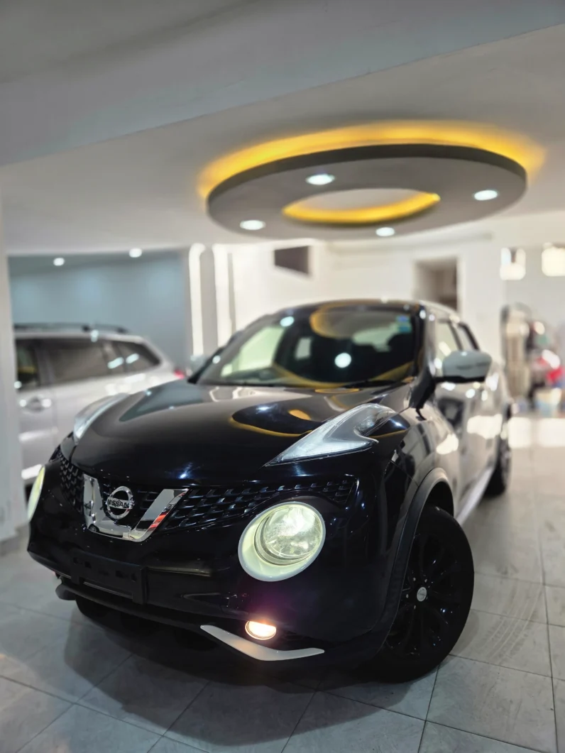 
								Nissan Juke 2018 15RX V SEL full									