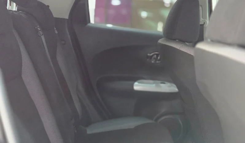 
								Nissan Juke 2018 15RX V SEL full									