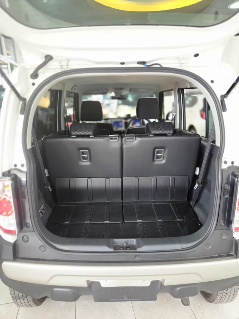 
								Suzuki Hustler 2018 S-Ene Charge Turbo full									