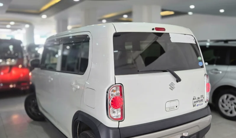 
								Suzuki Hustler 2018 S-Ene Charge Turbo full									